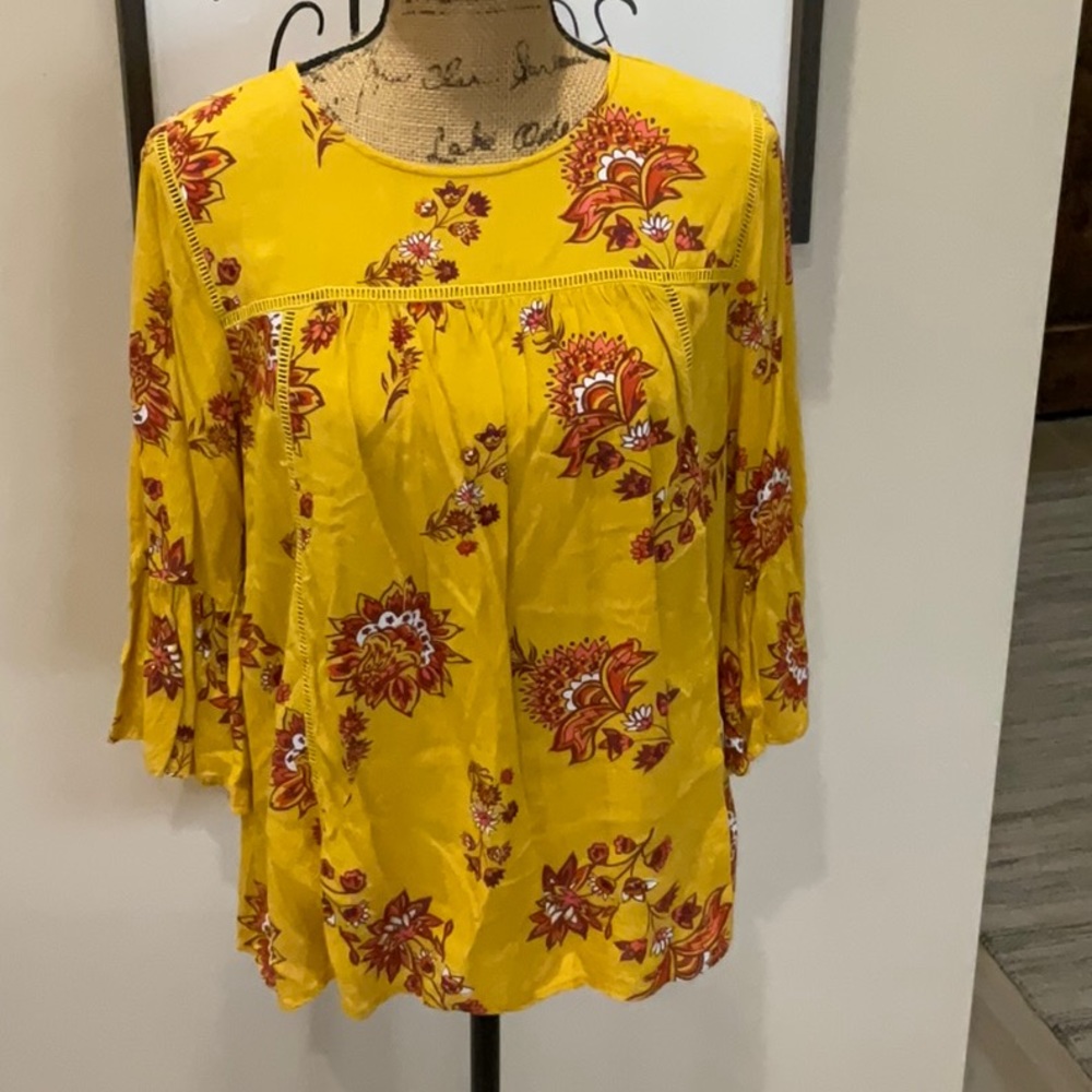 Women’s blouse!